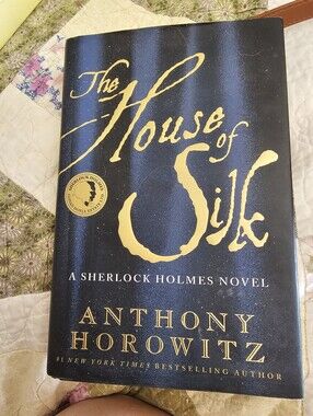 The House of Silk - Black & Gold Hardcover Novel
